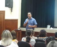 Estudo e Planejamento - Formação de profissionais da escola é repassada para pedagogos