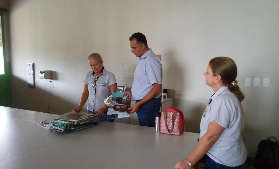 Reunião com APAES Reunião com direção das APAEs.